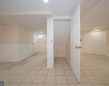 107 W Circular Avenue - Photo Thumbnail 62