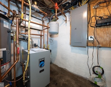 107 W Circular Avenue - Photo Thumbnail 52