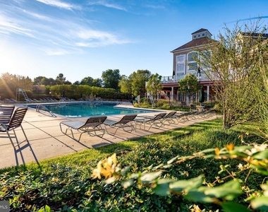 1905 Mulberry Court - Photo Thumbnail 9