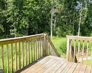 101 Oak Grove Road - Photo Thumbnail 13
