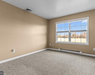101 Oak Grove Road - Photo Thumbnail 8