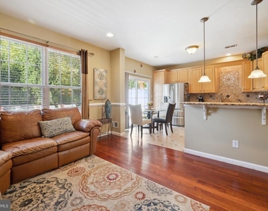 17 Stafford Drive - Photo Thumbnail 8