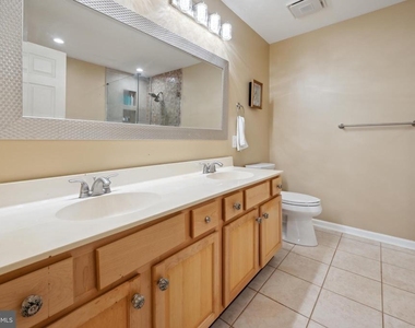 17 Stafford Drive - Photo Thumbnail 21