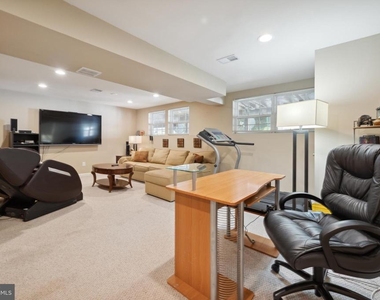 17 Stafford Drive - Photo Thumbnail 26