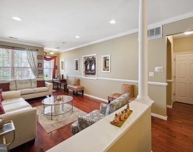17 Stafford Drive - Photo Thumbnail 5