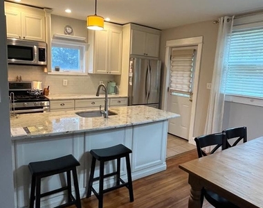 117 Coolidge Avenue - Photo Thumbnail 13