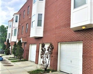 530 N Front Street - Photo Thumbnail 6