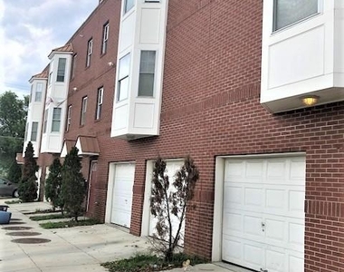 530 N Front Street - Photo Thumbnail 12