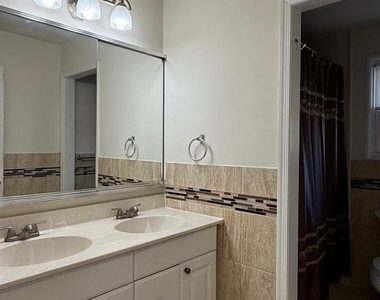 5 Westbury Drive - Photo Thumbnail 11