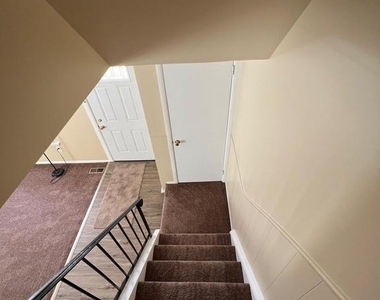 18 Lerner Court - Photo Thumbnail 15