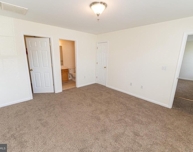 202 Carsons Court - Photo Thumbnail 18