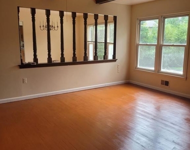 11801 Fairgreen Lane - Photo Thumbnail 7