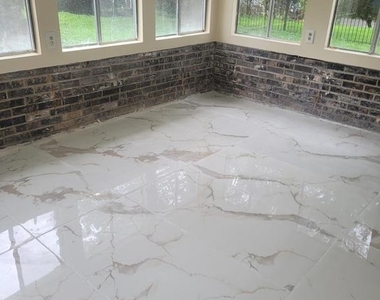 11801 Fairgreen Lane - Photo Thumbnail 23