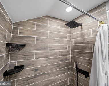 6008 Addison Road - Photo Thumbnail 39