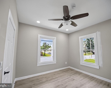 6008 Addison Road - Photo Thumbnail 44