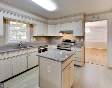 14672 Brougham Way - Photo Thumbnail 17