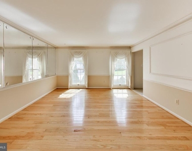 14672 Brougham Way - Photo Thumbnail 10