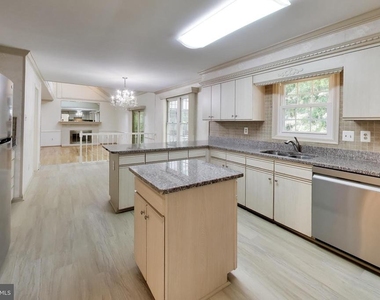 14672 Brougham Way - Photo Thumbnail 16