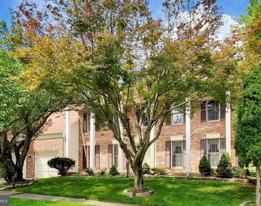 14672 Brougham Way - Photo Thumbnail 3