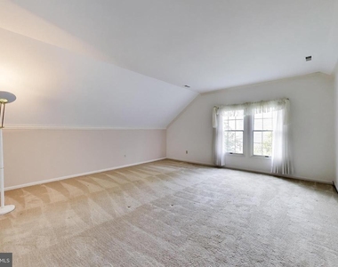 14672 Brougham Way - Photo Thumbnail 38