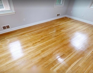 2410 Dexter Avenue - Photo Thumbnail 2