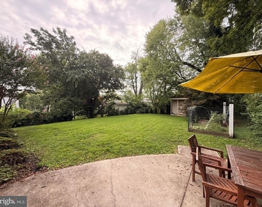 2410 Dexter Avenue - Photo Thumbnail 18