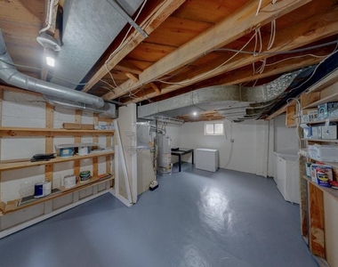 2410 Dexter Avenue - Photo Thumbnail 9