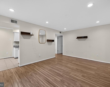 20220 Shipley Terrace - Photo Thumbnail 9
