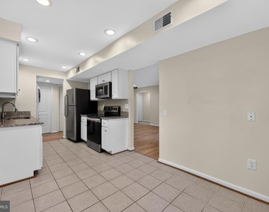 20220 Shipley Terrace - Photo Thumbnail 5