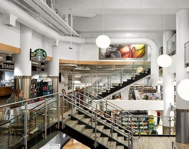 8300 Wisconsin Avenue - Photo Thumbnail 19
