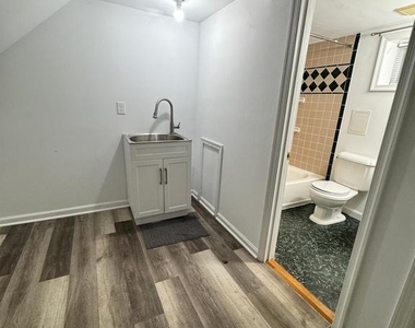 12114 Dalewood Drive - Photo Thumbnail 7