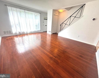 12114 Dalewood Drive - Photo Thumbnail 10