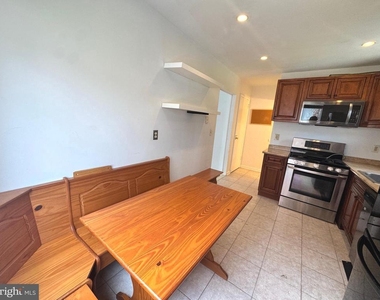 12114 Dalewood Drive - Photo Thumbnail 18