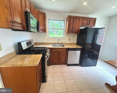 12114 Dalewood Drive - Photo Thumbnail 14