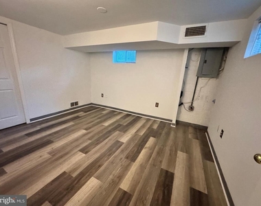 12114 Dalewood Drive - Photo Thumbnail 5