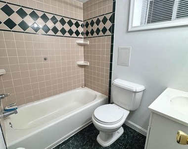 12114 Dalewood Drive - Photo Thumbnail 4