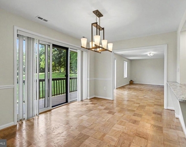 10085 Windstream Drive - Photo Thumbnail 11