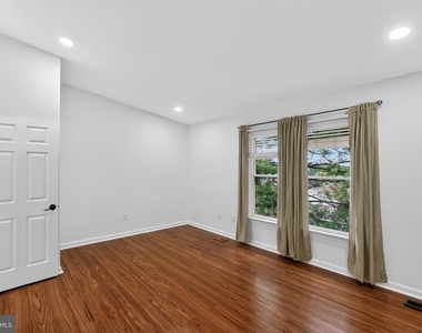 51 Oak Crest Court - Photo Thumbnail 13