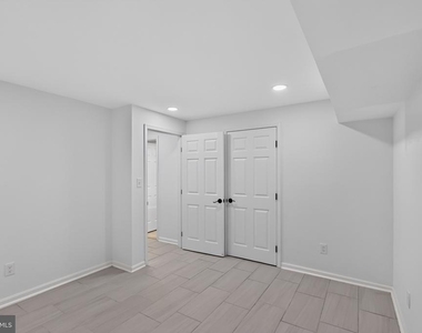 51 Oak Crest Court - Photo Thumbnail 24
