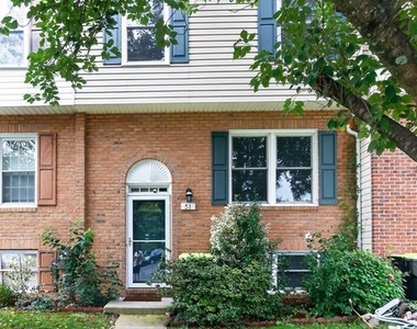 51 Oak Crest Court - Photo Thumbnail 28