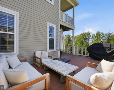 11360 Sandhurst Place - Photo Thumbnail 13