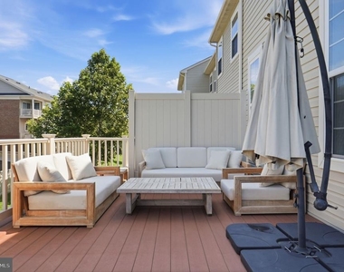 11360 Sandhurst Place - Photo Thumbnail 12