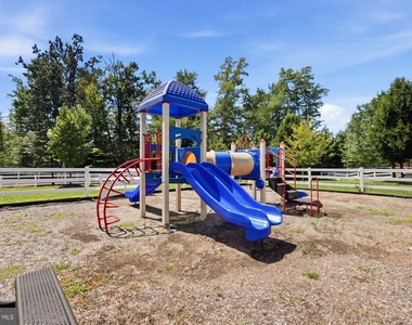 11360 Sandhurst Place - Photo Thumbnail 33
