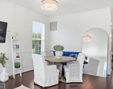 11360 Sandhurst Place - Photo Thumbnail 5
