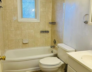 11 Wendslow Road - Photo Thumbnail 14