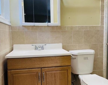 11 Wendslow Road - Photo Thumbnail 7