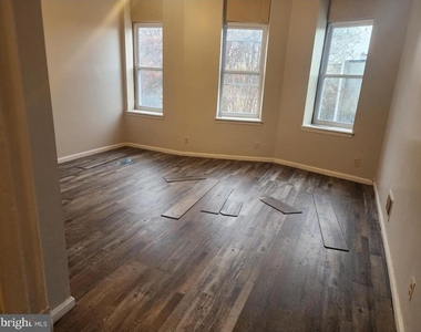 2717 Greenmount Avenue - Photo Thumbnail 2