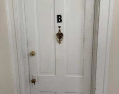 6408 Brook Avenue - Photo Thumbnail 6