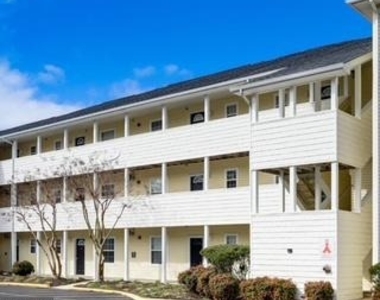 17293 King Phillip Way - Photo Thumbnail 12