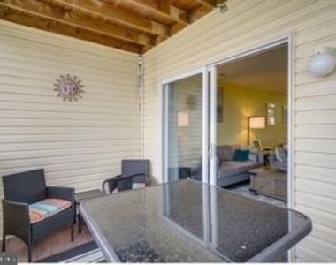 17293 King Phillip Way - Photo Thumbnail 10